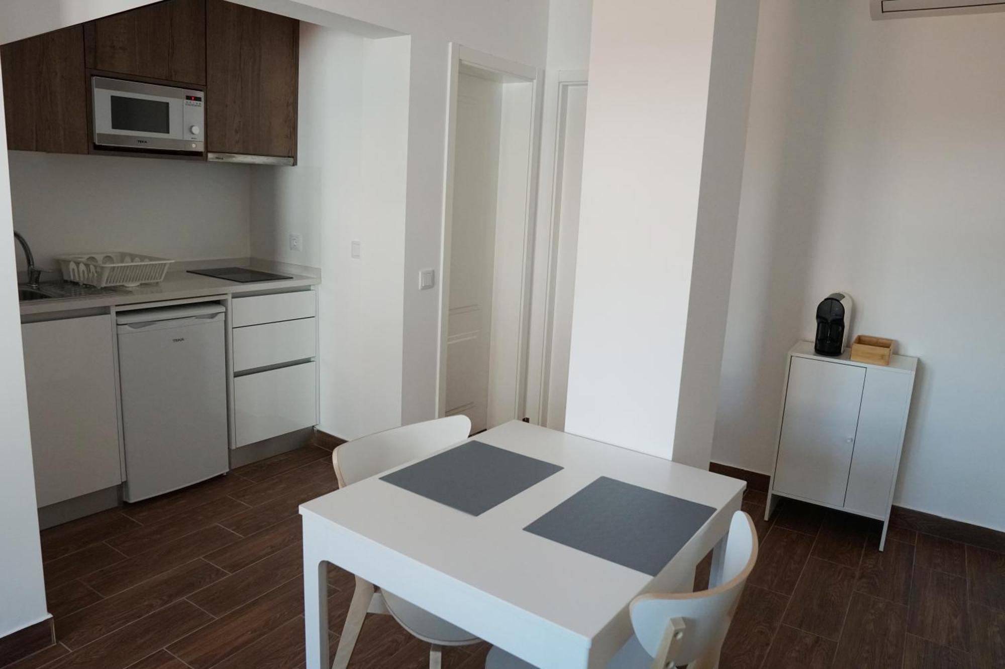 Solar Valadim - Serviced Apartments 카스텔루브랑쿠 객실 사진
